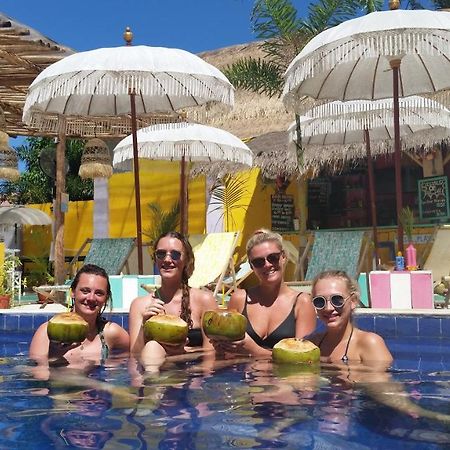 Hostel La Favela Gili Trawangan Zewnętrze zdjęcie
