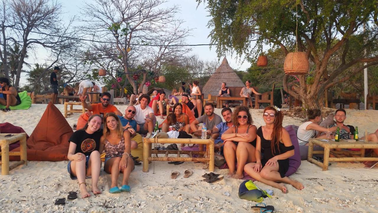 Hostel La Favela Gili Trawangan Zewnętrze zdjęcie